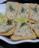 Canapés o tartaletas con paté de salmón ahumado