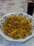 Garbanzos con macarrones y hierbabuena