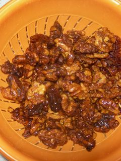 Una foto de Nueces fritas caramelizadas