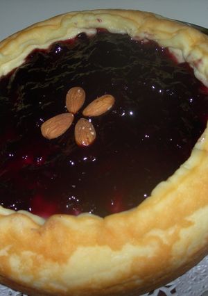 Una foto de Tarta de queso con mermelada de arandanos en La FC