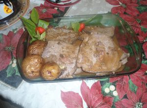 Una foto de Trozo de carne mechada tipo Mexico