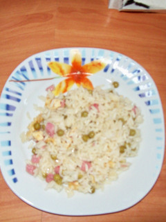 Una foto de Arroz chino Tres delicias