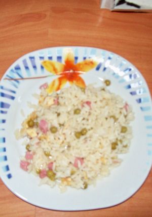 Una foto de Arroz chino Tres delicias