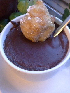 Una foto de Chocolate con buñuelos