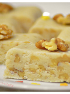 Una foto de Turrón de nata y nueces con Thermomix