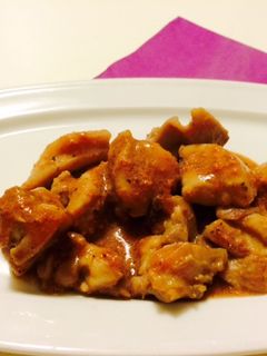 Una foto de Pollo con salsa foie trufado