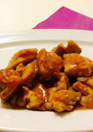 Una foto de Pollo con salsa foie trufado