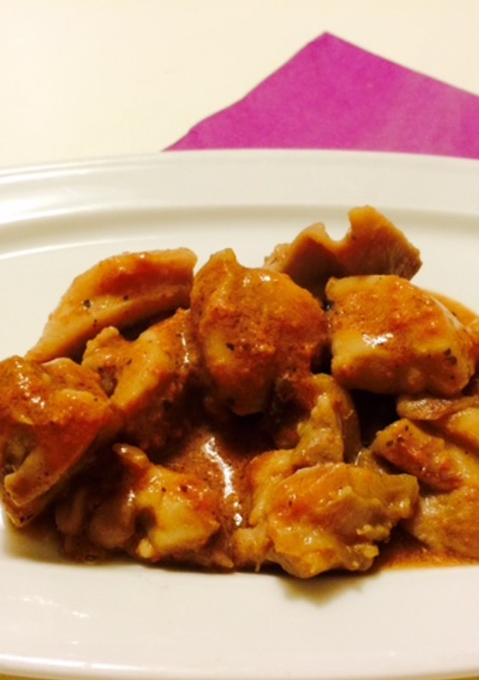 Una foto de Pollo con salsa foie trufado