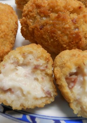 Una foto de Croquetas de jamón serrano caseras