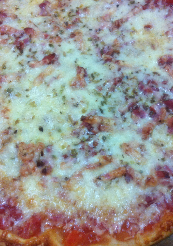 Una foto de Pizza de hojaldre con bacon