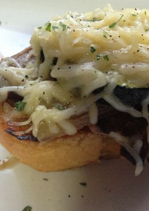 Una foto de Pincho de setas y paté trufado