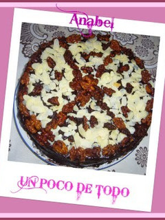 Una foto de Tarta de chocolate y frutos secos