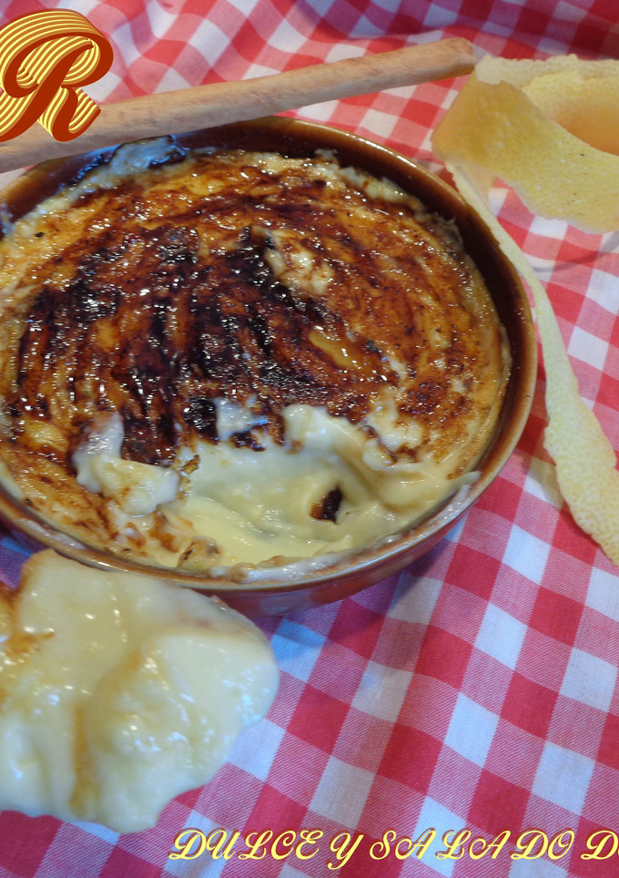 Una foto de Crema catalana tradicional auténtica