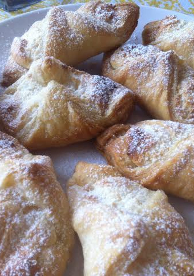 Una foto de Pastelitos de hojaldre con queso Philadelphia