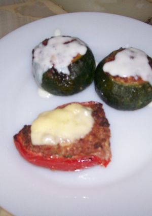 Una foto de Zapallitos rellenos criollos
