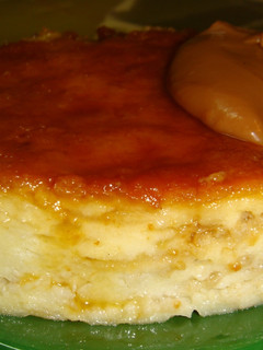 Una foto de Budín de pan y manzana