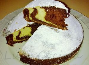 Una foto de Torta marmolada royal