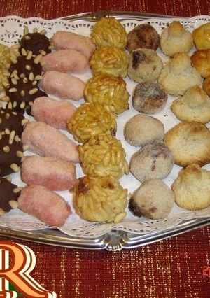 Una foto de Panellets variados