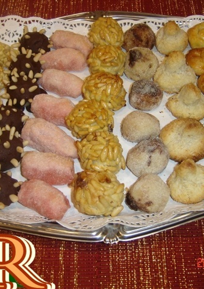 Una foto de Panellets variados