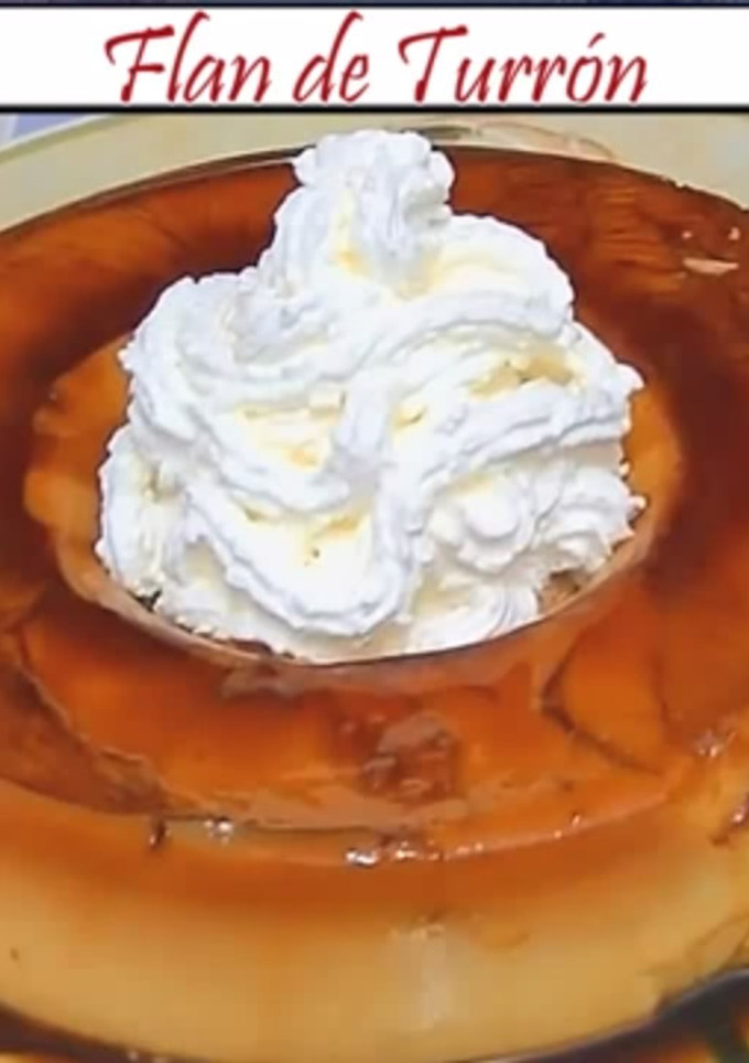 Una foto de Flan de turrón