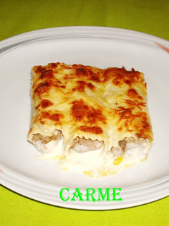 Una foto de Canelones caseros con ternera, cerdo y pollo
