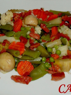 Una foto de Menestra de verduras con jamón