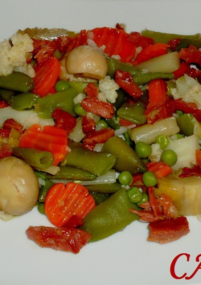 Una foto de Menestra de verduras con jamón