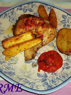 Una foto de Pollo asado al horno con piña y guarnición (dieta)