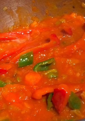 Una foto de Salsa de tomates con morrones