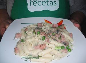 Pasta integral con champiñones y pollo Receta de Cuqui Bastida, Receta