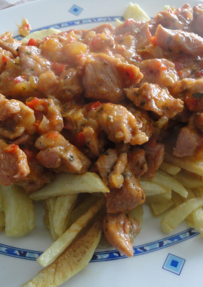 Una foto de Ragout de pavo al ajillo con verduras