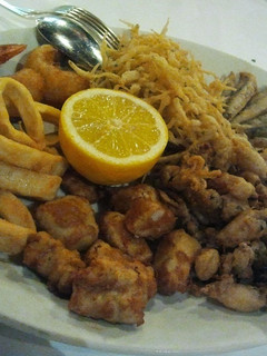 Una foto de Fritura de pescado
