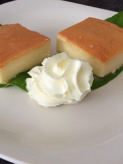 Una foto de Flan de limón con AMC