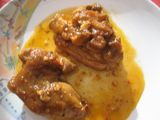 Manitas de cerdo en salsa con cerveza