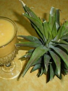 Una foto de Batido de piña tropical
