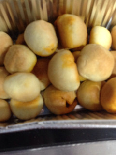 Una foto de Bollitos "preñaos" caseros
