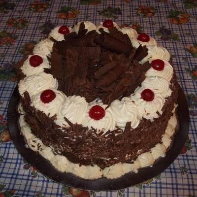 Torta selva negra irresistible Receta de noemaiolo- Cookpad