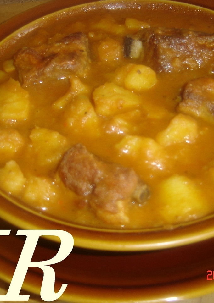 Una foto de Patatas estofadas con lo que uno quiera