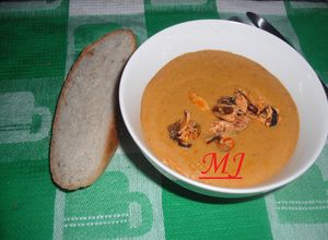 Una foto de Crema de mejillones con patata
