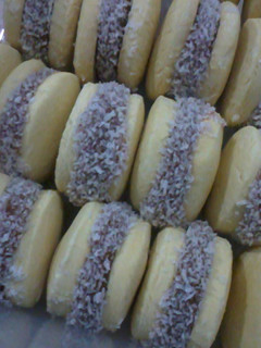 Una foto de Alfajores de maizena sin harina