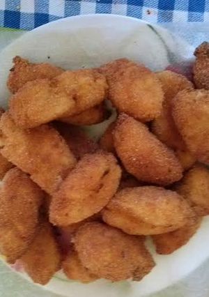 A picture of Easy Homemade Chicken Croquettes.
