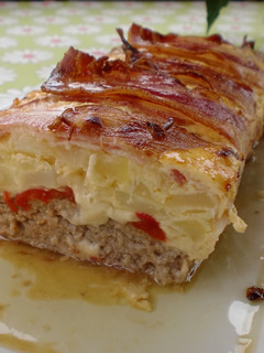 Una foto de Pastel de carne, bacon y tortilla
