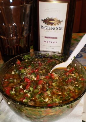 Una foto de Pebre araucano chileno