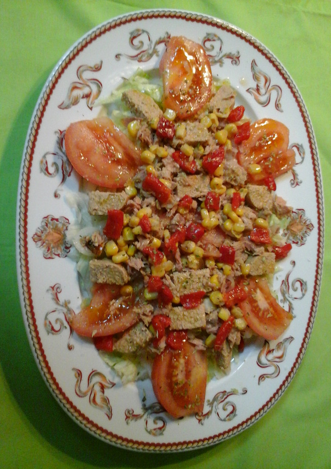 Una foto de Ensalada tierra y mar