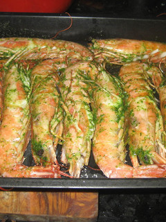 Una foto de Gambas al horno con Ajilimoji