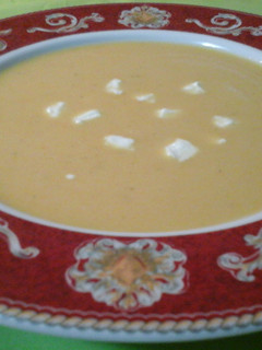Una foto de Crema de calabaza y queso de cabra