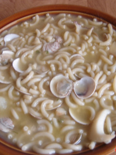 Una foto de Fideos con almejas (Montse)