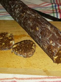 Una foto de Fuet de chocolate o salchichón de chocolate