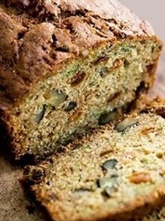Una foto de Pan de piña con frutos secos y especias
