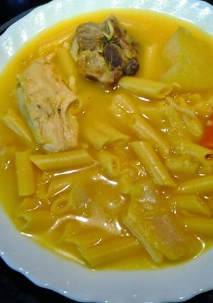 Una foto de Macarrones caldositos